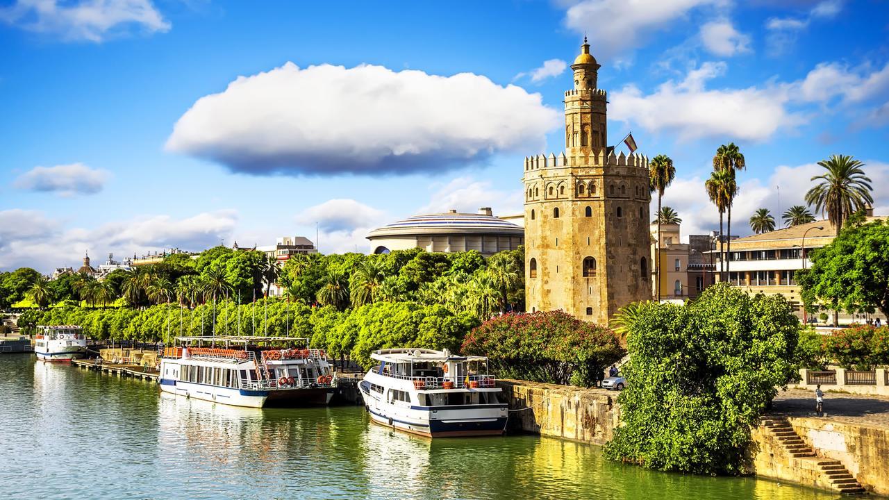 Апартаменты Monumental Building Casa De La Moneda Center&Sweet Севилья Экстерьер фото